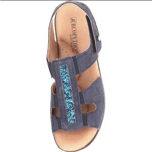 Arcopedico Women’s Lighthouse Navy Lytech Sandals!